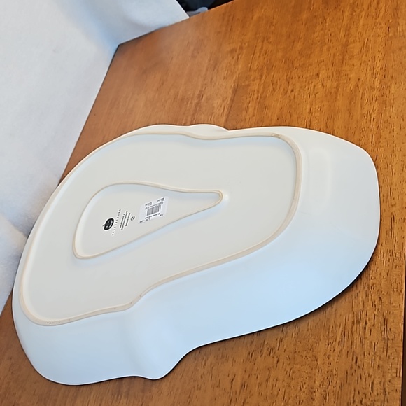 Final Reduction: Pottery Barn Figural Skull Stoneware Condiment Server - Picture 9 of 14